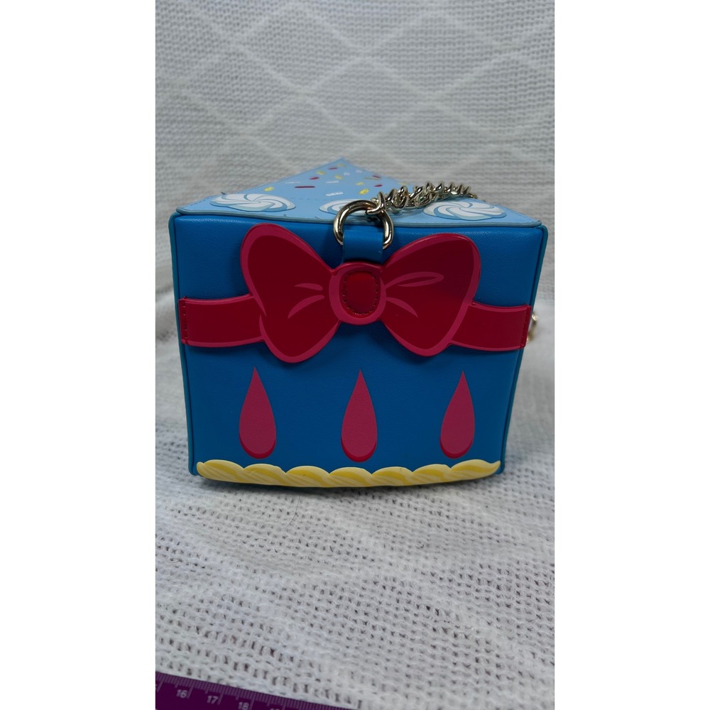 Loungefly Disney Snow White Slice of Cake Crossbody Bag Blue Multi Striped Cute! - Picture 4 of 9